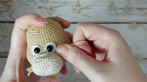 Как ровно пришить мордочку игрушке амигуруми / Как я пришиваю детали вязаным игрушкам