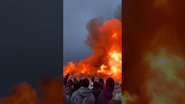 Падение «Четвертой стены» - арт-объекта на Масленицу в 2023 году в Никола-Ленивце #landart #travel