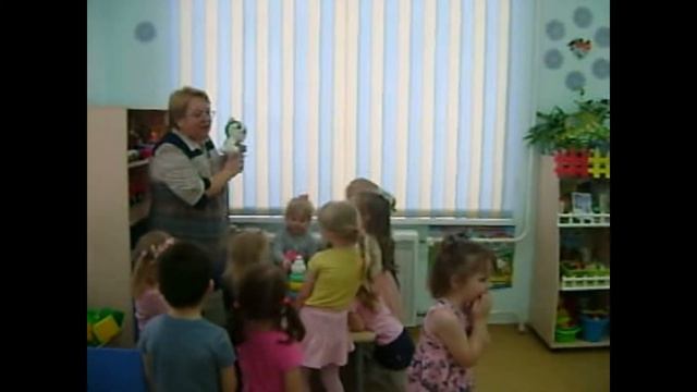 НОД по аппликации во второй младшей группе "Пирамидка" смотреть онлайн