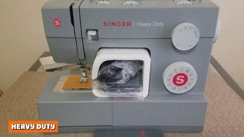 SINGER Heavy Duty 4432 vs Heavy Duty 4423 Sewing Machine Review 2023