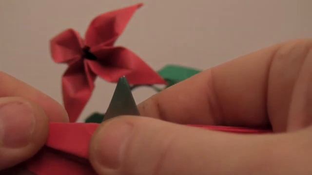 Skill: Medium - Folding the Cyrtanthus Flower смотреть онлайн