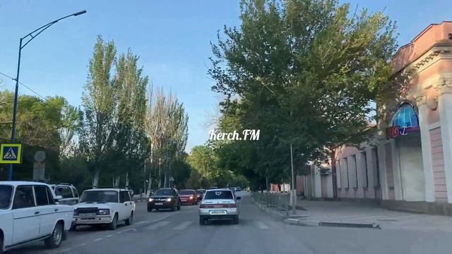 В Керчи перекрыли Горьковский мост