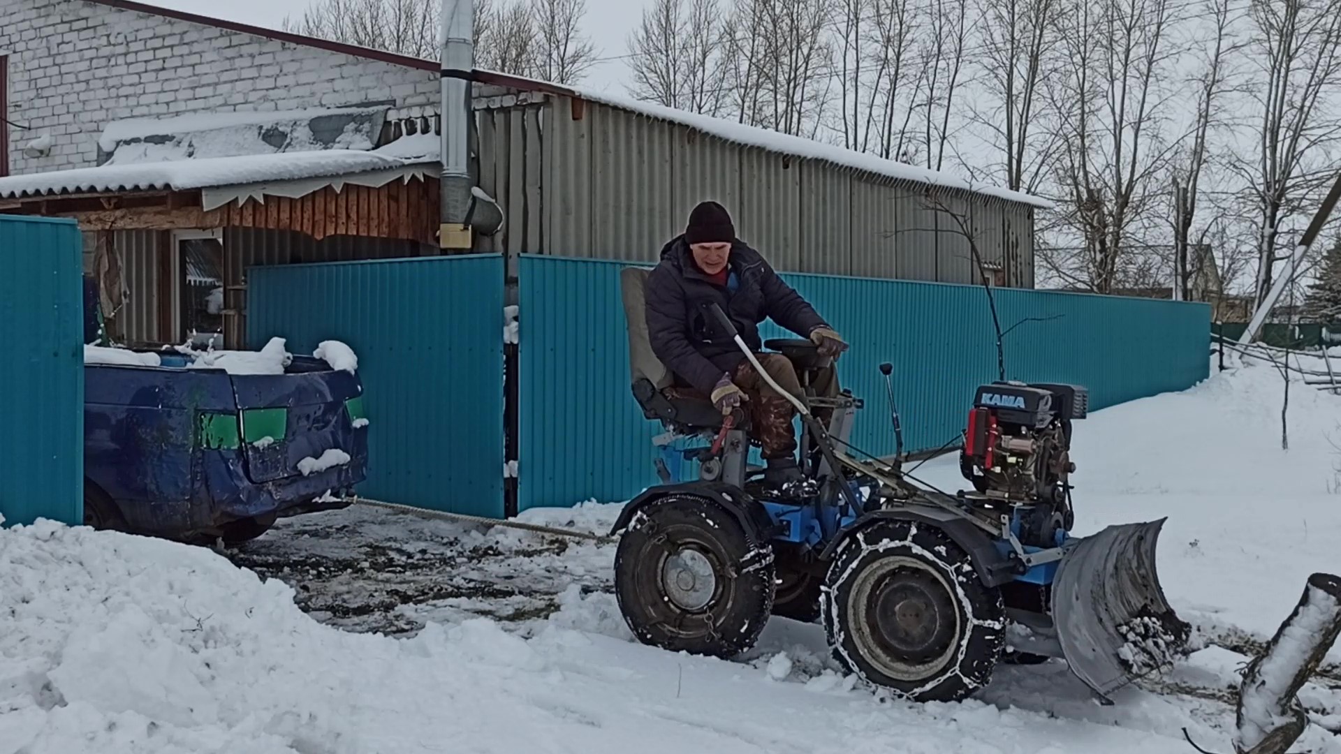 Буксируем 11-ую модель Жигулей самодельным миником