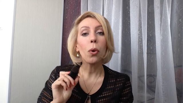 Счастлива в 40! 5 потрясающих знаний о макияже, о которых я узнала в 40! КИСТИ. смотреть онлайн