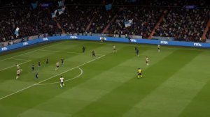 FIFA 19 Alaba Volley