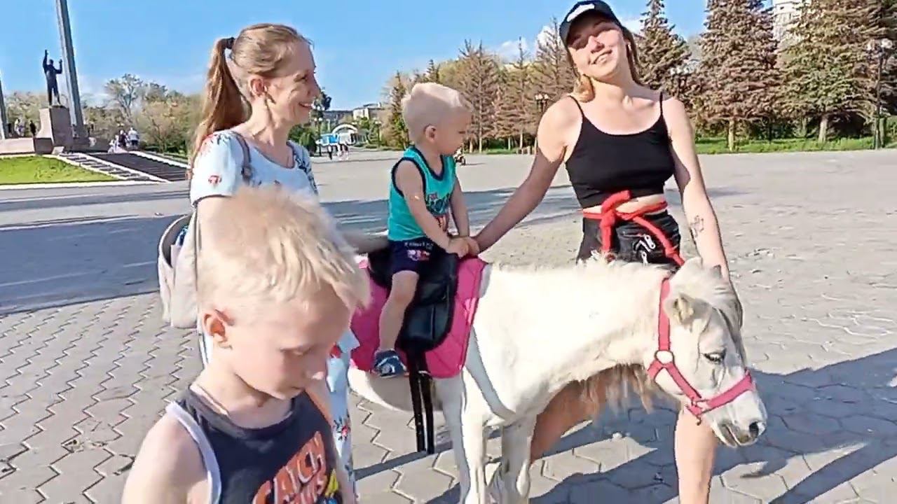 День детства 2022. Мишка на пони смотреть онлайн