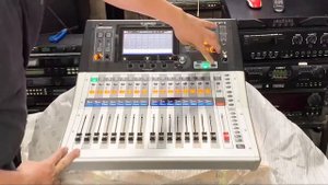 YAMAHA TF1 // MIXER KỸ THUẬT SỐ THÔNG MINH 40 KÊNH