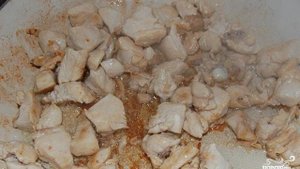 Куриная грудка в горшочке