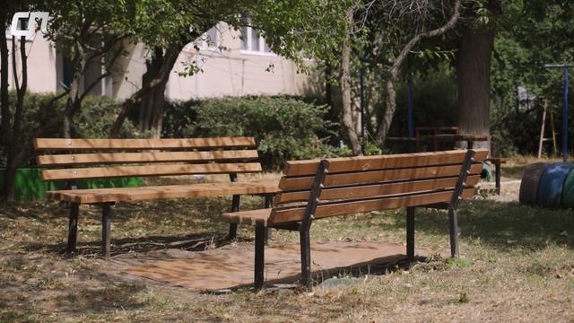 Инструкция на детской площадке, дружелюбные животные и необычные растения: ул. Пую «По дворам» смотреть онлайн