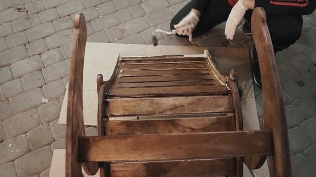 Чем покрасить садовую мебель, скамью или беседку | Плюсы и минусы пропитки для дерева смотреть онлайн