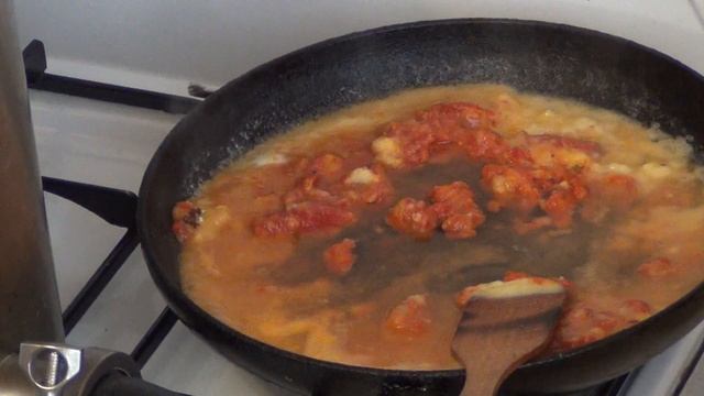 Тефтели с подливкой смотреть онлайн