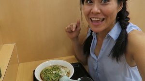 HOW TO EAT AT A JAPANESE VENDING MACHINE RESTAURANT + CHRYSANTHEMUM SOBA / Shinjuku Station Tokyo