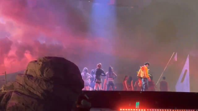 League of Legends Worlds 2023 Finals Opening Ceremony │ NewJeans (뉴진스) - GODS