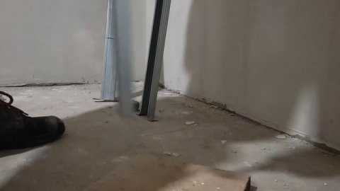 Металлическая рама для потолка на практике #дом #ремонт #потолок #металлопрофиль #старыйдом