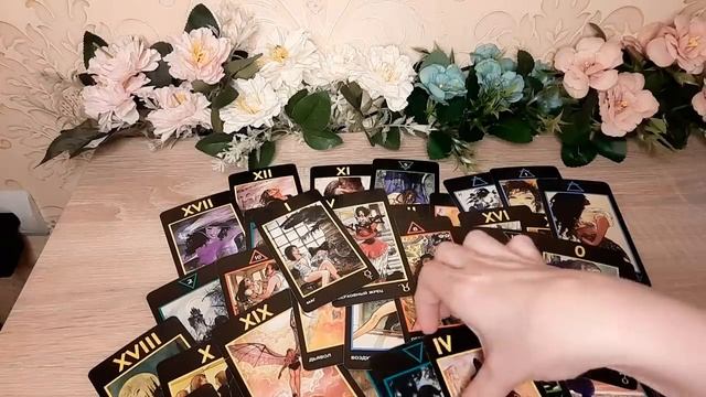 ОДНА ПОЗИЦИЯ.ПОЧЕМУ ОН МОЛЧИТ, ЧЕГО ДОБИВАЕТСЯ МОЛЧАНИЕМ.