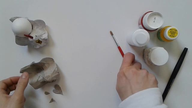 Пасхальный петух из лотка для яиц. Поделки к Пасхе. Детский канал. Melissa and family смотреть онлайн