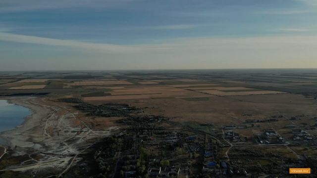 Лазурное Херсонская область Пляжи Лазурного на Рассвете с высоты напротив Алые Паруса и Корабел