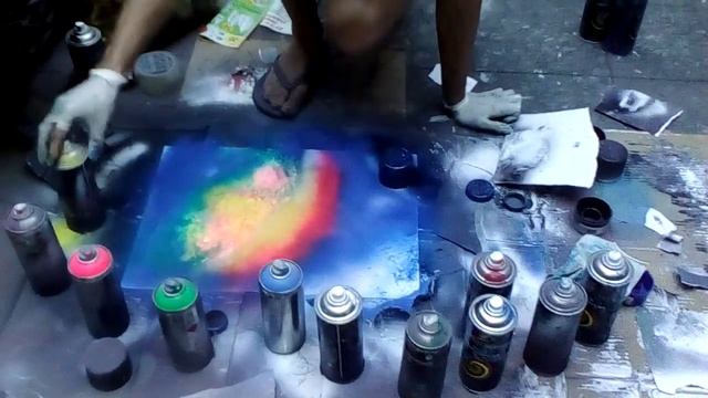 Супер рисунок баллончиками на ватмане!!! смотреть онлайн