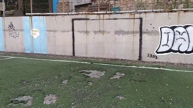 Заброшенное футбольное поле в парке ЗТЗ, Правый берег Запорожье