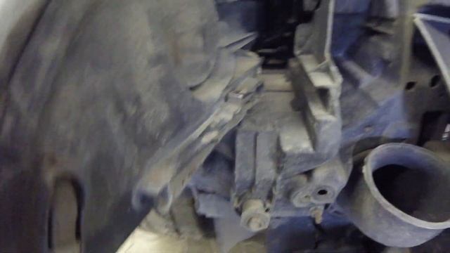 Снимаю фару с Volkswagen Touareg смотреть онлайн