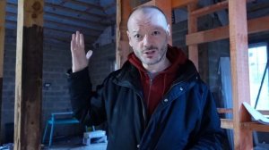 Открытая стропильная система крыши в доме - отличное решение для современного интерьера