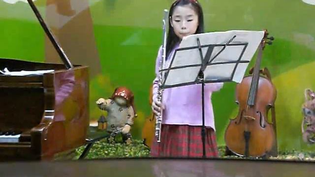 20071208 Juby played flute смотреть онлайн