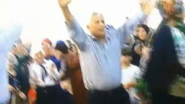 Пьяный пацан танцует смотреть онлайн