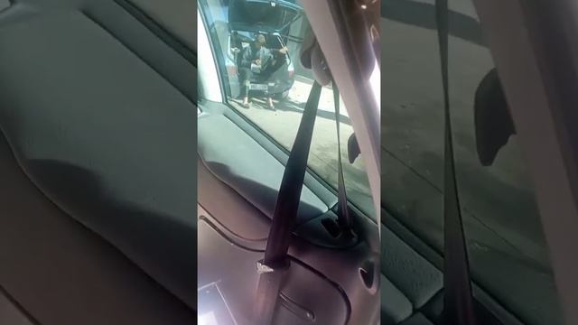 problème gâche électrique Ford Galaxy 2001 смотреть онлайн