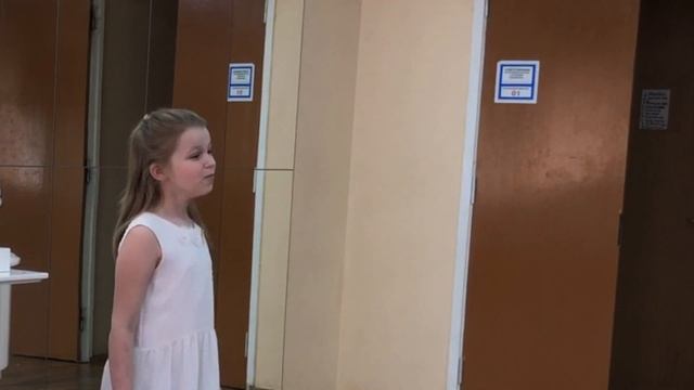 Песенка про хомячка. Л. Абелян. (Хомячок, хомячок - добродушный толстячок) Экзамен по вокалу 1-й кл