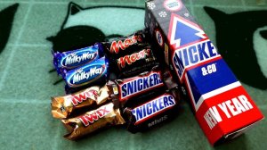 Новый Сникерс набор из старых 90х Snickers New Year