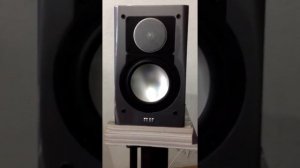 test sound record with the new iPad with ELAC BS-123