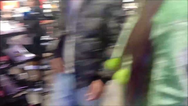 Shoe, No adidas, No Puma, No Nike, No Reebok, No Skechers смотреть онлайн