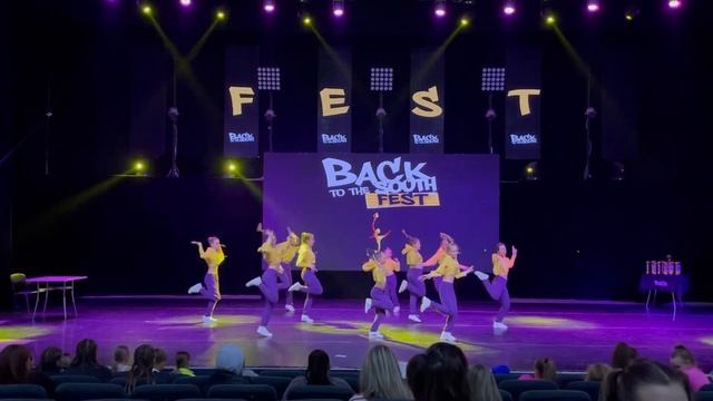 МЕДАЛЬ по Спортивным танцам! / Международный турнир Back to the South Fest 2021 / НАША МАША влог смотреть онлайн