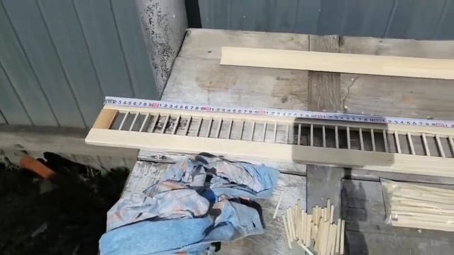 DIY ?ЭКРАН на БАТАРЕЮ СВОИМИ РУКАМИ из ДЕРЕВЯННЫХ РЕЕК И ДВП.