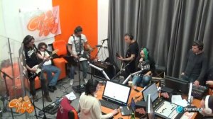 Louna - Штурмуя небеса (Живые, своё радио 03.02.15)