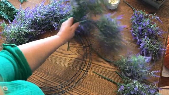 How to DIY Inexpensive Faux Lavender Wreath. Farmhouse decor at dollar store prices. смотреть онлайн