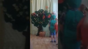 Танец " Червячки"