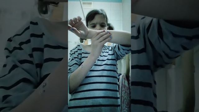 Как удалить татуировку детскую с кожи????