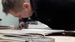 Присадка под петлю фрезером Einhell