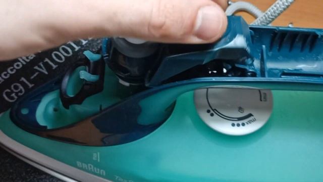 Ремонт утюга Braun Texstyle 7 Pro смотреть онлайн