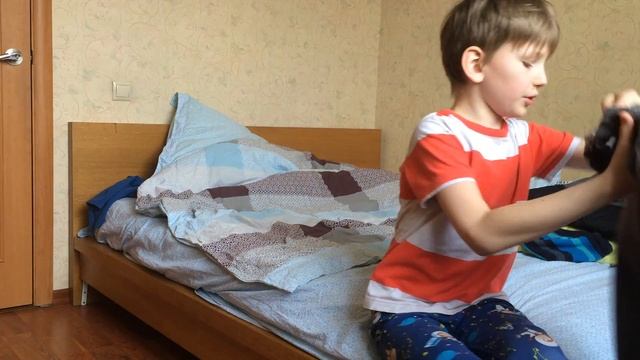 Как одеваться ранней весной детям