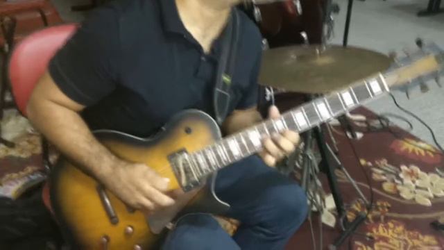 Fender champion 40 Clean and Dirty + Epiphone & AXL guitars смотреть онлайн