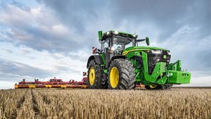 Мощности хватит на всё! Трактор John Deere серии 8R