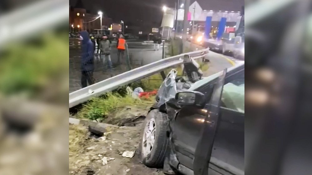 В Подмосковье грузовик снес с дороги шесть легковушек / События на ТВЦ