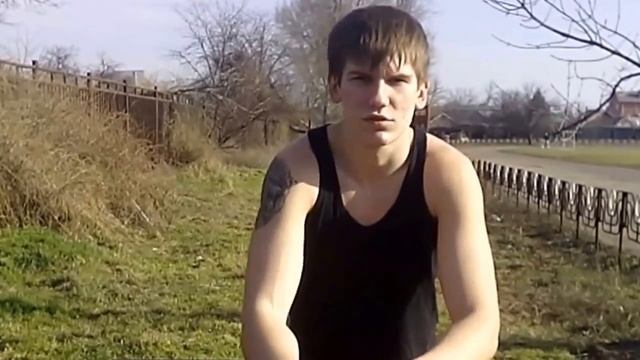 Как накачать тело без железа(трицепс) смотреть онлайн