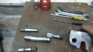 Задняя бабка от УДГ-200. Устройство