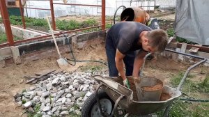 Бетономешалка мешает бетон. Отзывы, обзор, советы