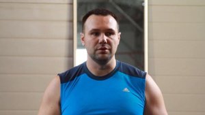 1 часть Техника толкания ядра. Закладка и удержание ядра