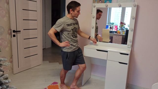 Распаковка - Туалетный столик с зеркалом Мир Мебели SV-23 с подсветкой смотреть онлайн