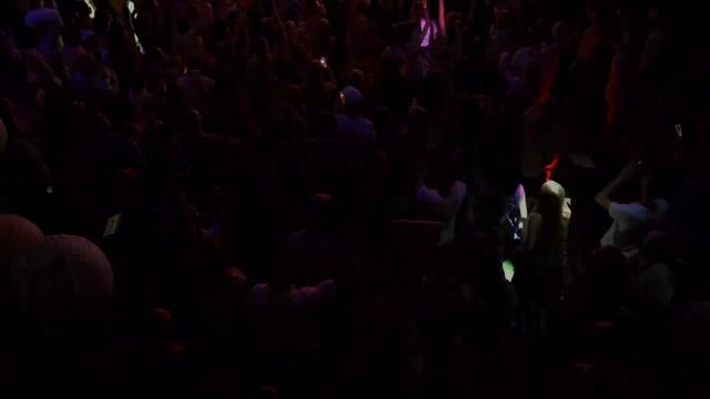 Как прошла ЛЕГЕНДАРНАЯ ЛАТИНА НА КРЫШЕ ОТ ROOFEVENTS «ВСТРЕЧА ЭПОХ» смотреть онлайн